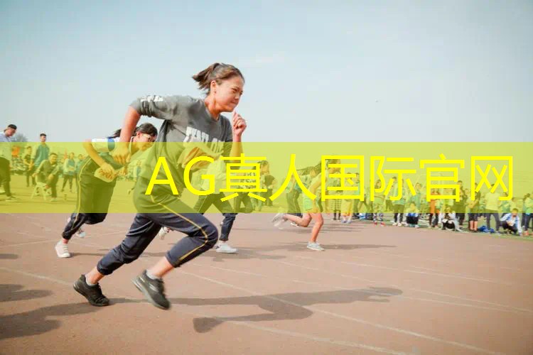 不玩游戏画原画的人
